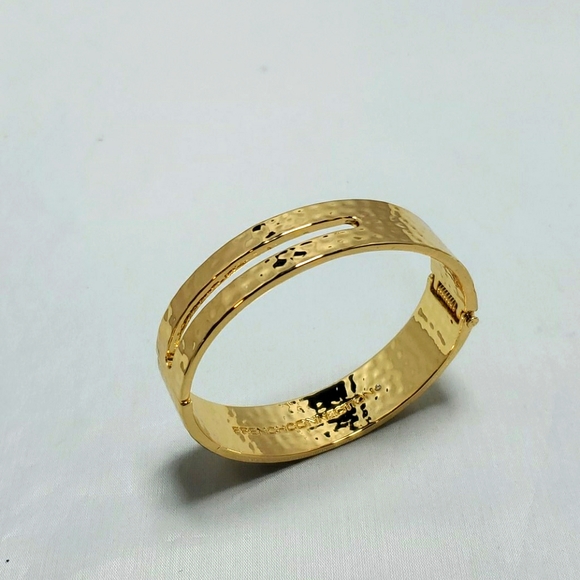 French connection gold hammered hinged bracelet - Picture 3 of 4